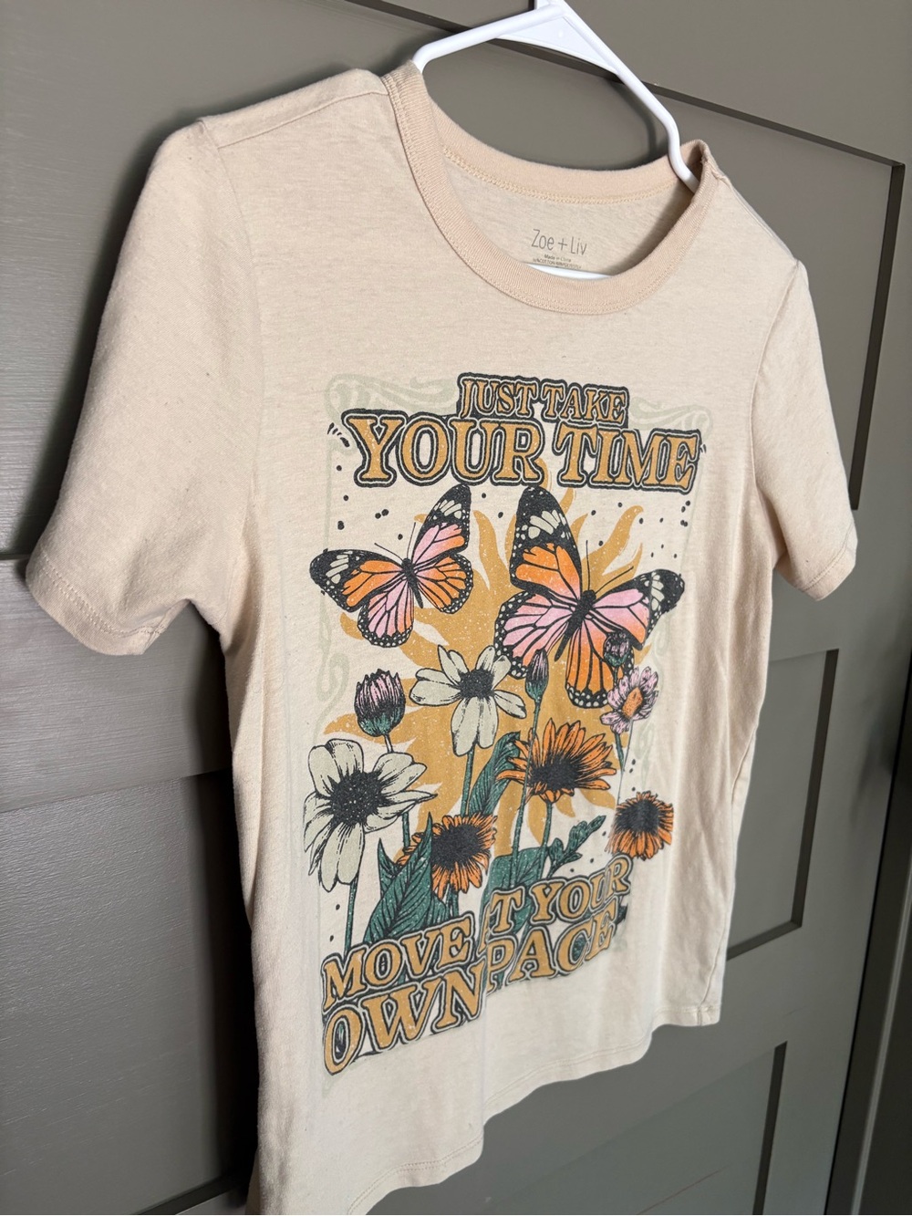 Zoe + Liv Cream Short-Sleeve Tee with Orange & Pink Butterfly Graphic